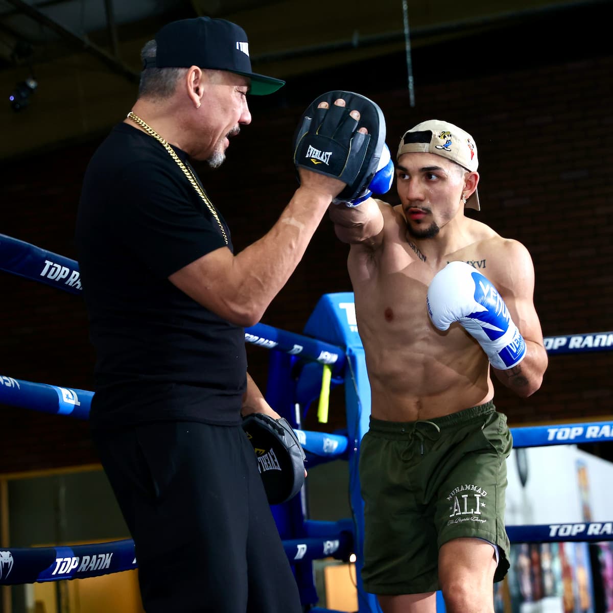 Teofimo Lopez workout