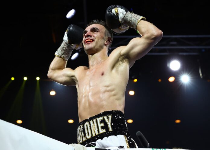 Andrew Moloney faces Carlos Cuadras in Perth, Australia