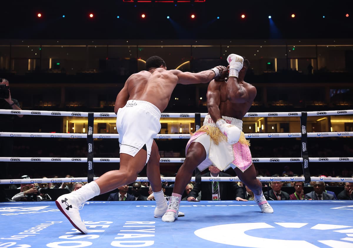 Anthony Joshua vs Francis Ngannou