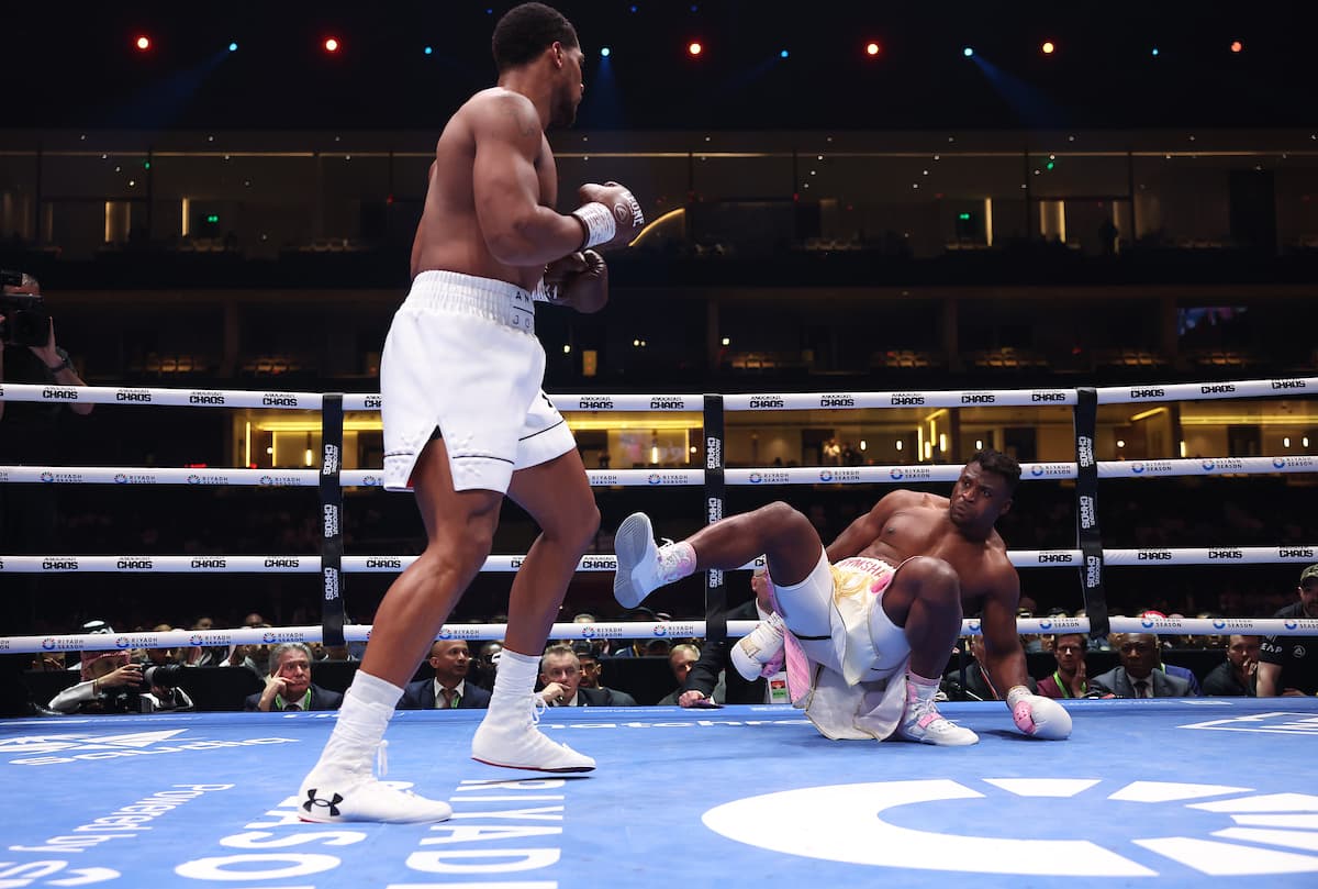 Anthony Joshua vs Francis Ngannou