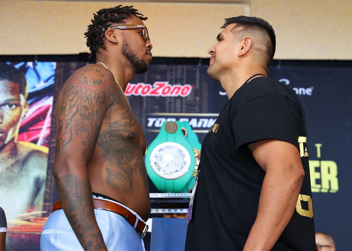 Brandon Moore vs Helaman Olguin