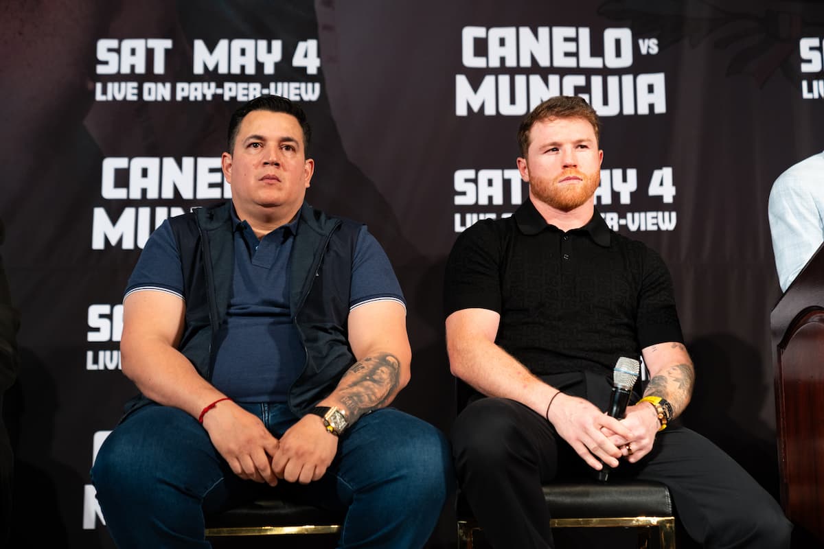 Eddy Reynoso and Canelo Alvarez