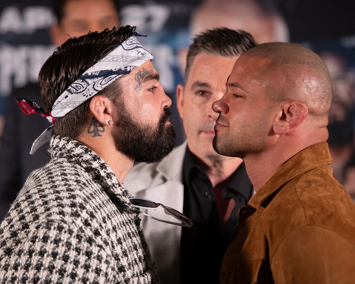 Mike Perry vs Thiago Alves faceoff