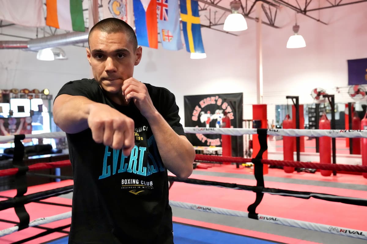 Tim Tszyu shadowboxing