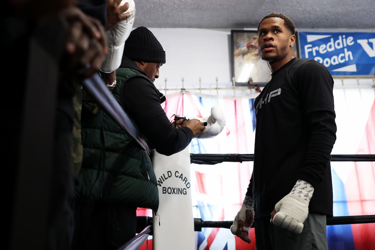 Devin Haney media workout