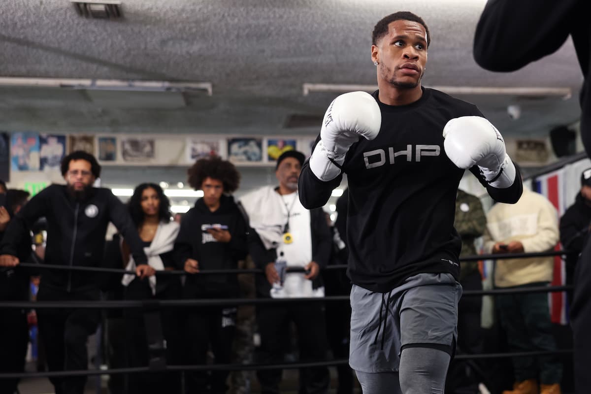 Devin Haney media workout