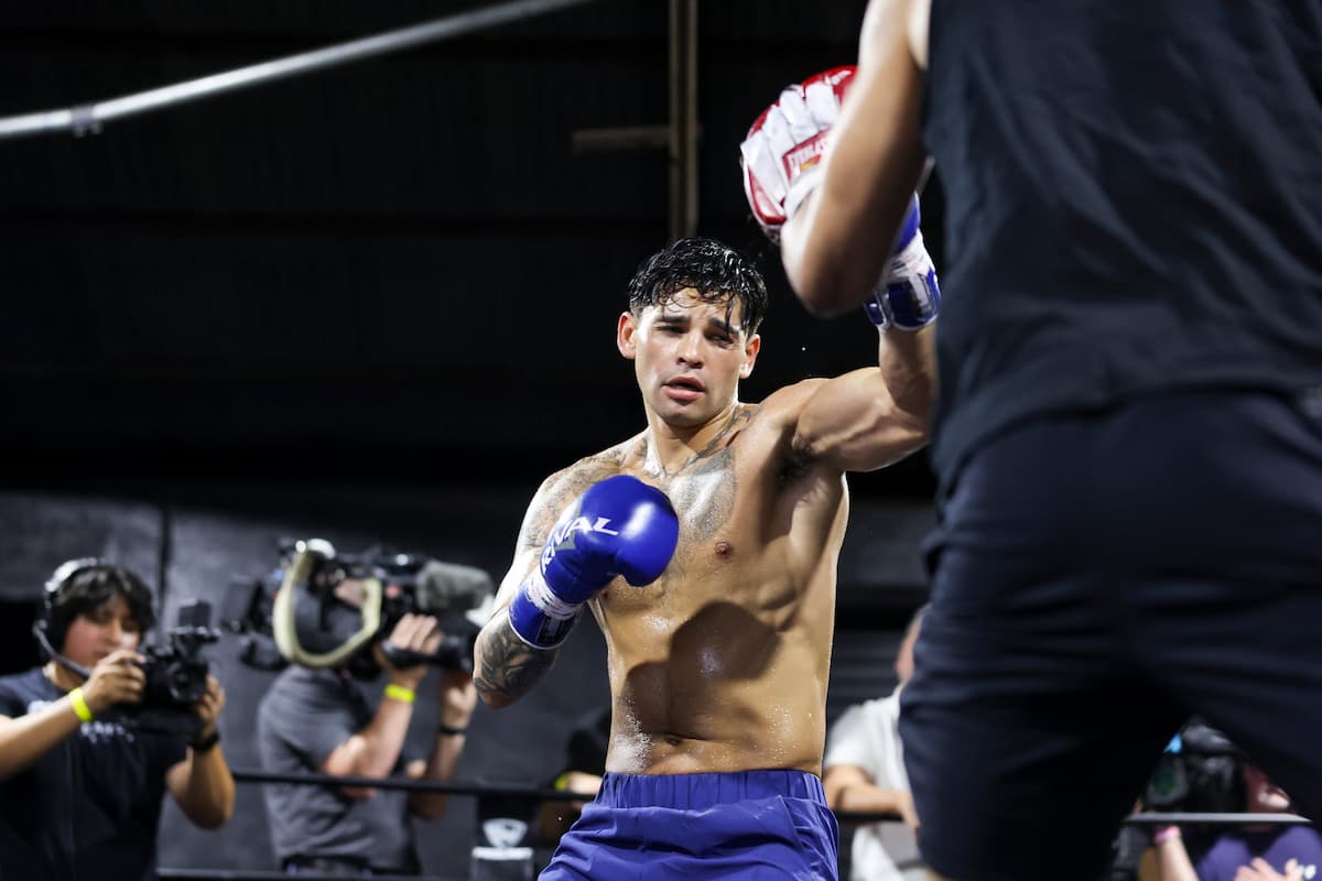 Ryan Garcia mitt work