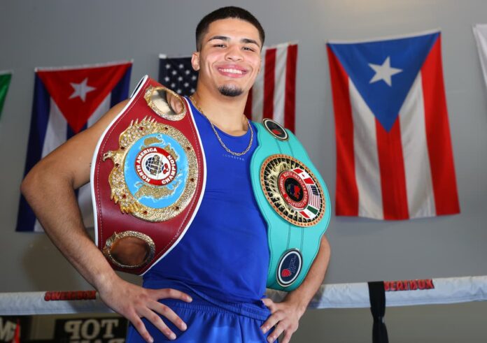 Xander Zayas faces Patrick Teixeira at The Theater at MSG in New York