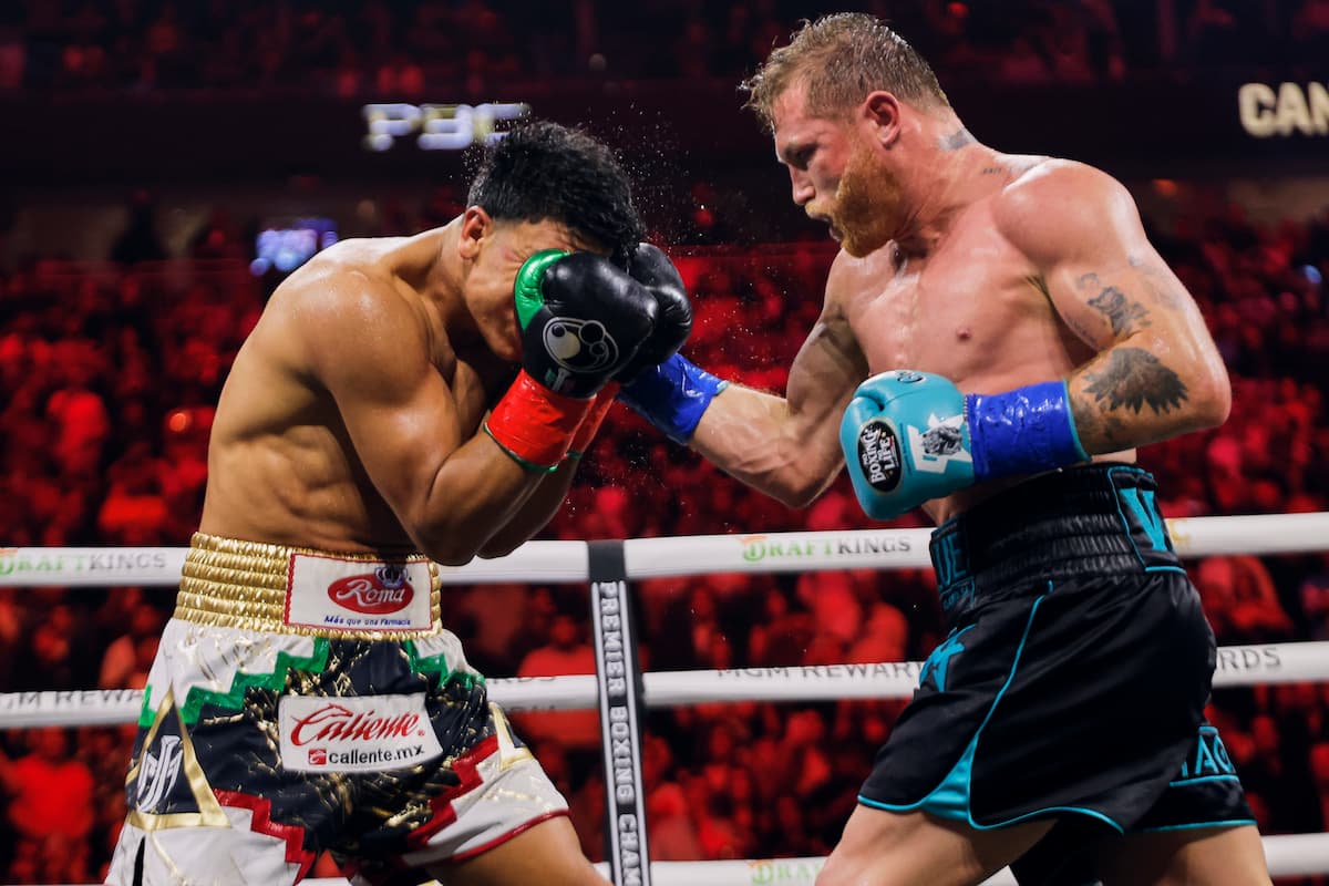 Canelo Alvarez vs Jaime Munguia