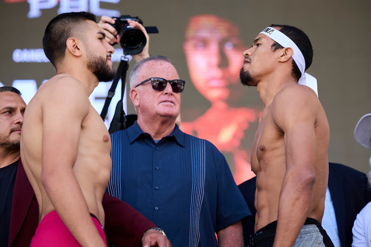 Jesus Ramos and Johan Gonzalez go face to face