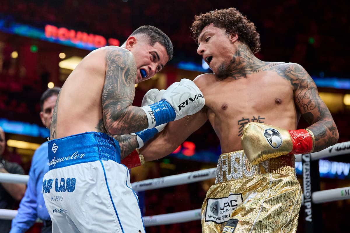Video Amado Vargas TKO's Sean Garcia in sixth round FIGHTMAG
