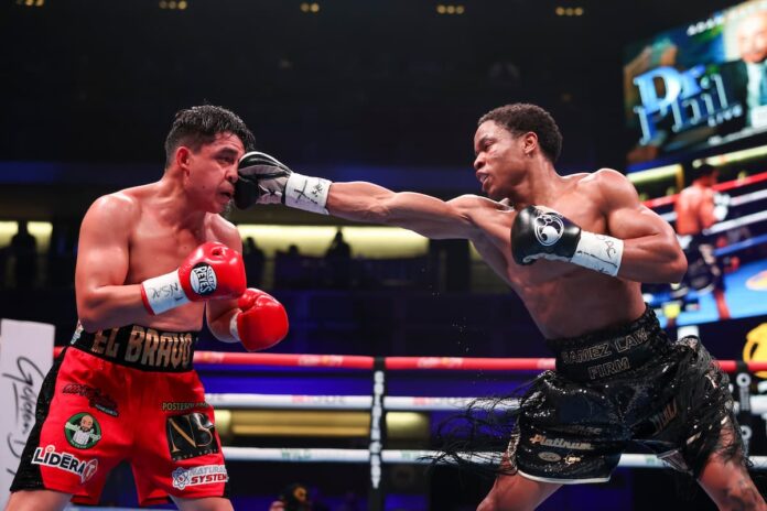 Floyd Schofield defeats Rene Tellez Giron in Las Vegas