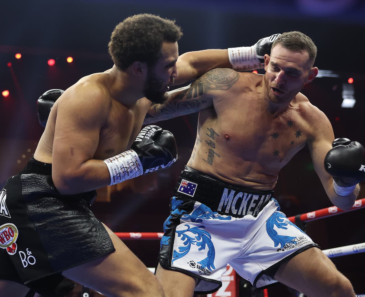 Video Moses Itauma eliminates Demsey McKean in first round FIGHTMAG