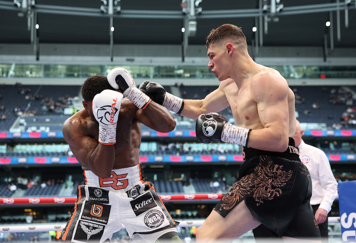 Chris Billam-Smith punches Brandon Glanton during their boxing bout