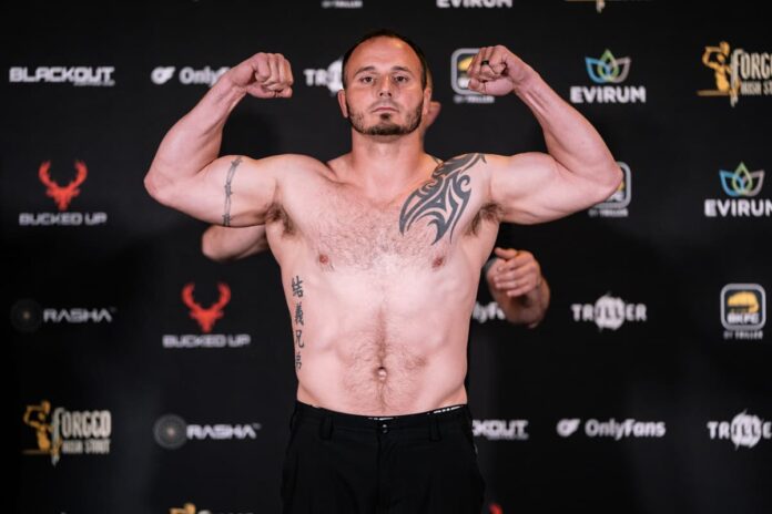 Dakota Cochrane at the BKFC Omaha weigh-in ahead of his bout against Marcus Edwards