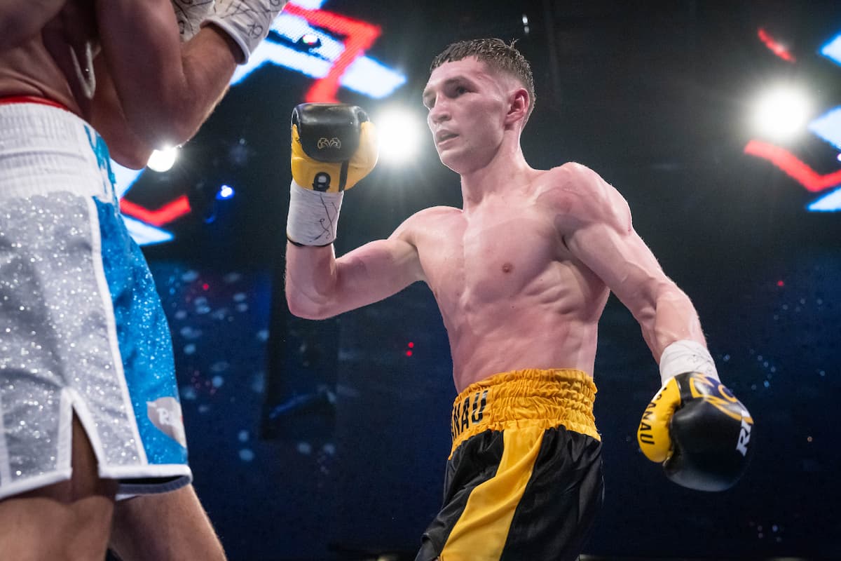 Dzmitry Asanau during his bout against Francesco Patera