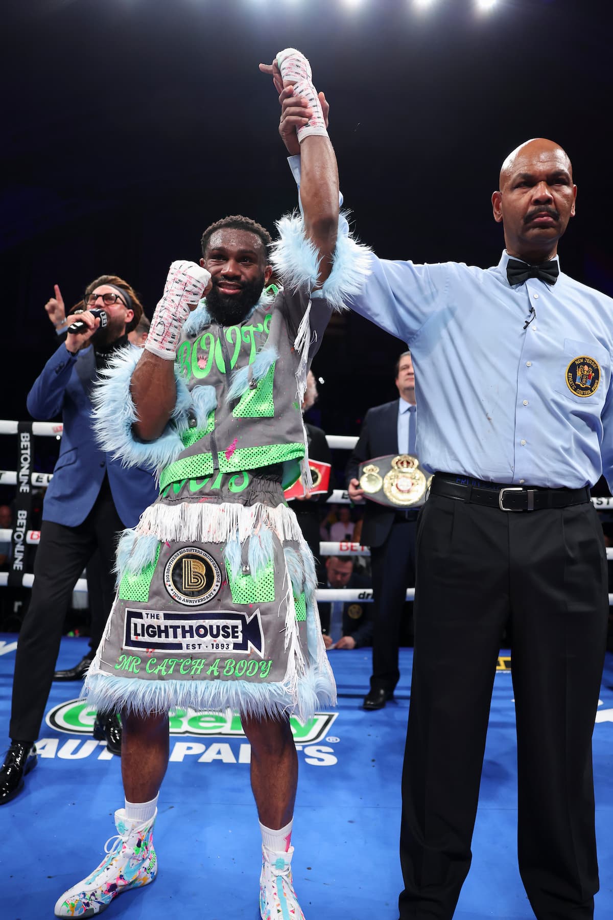 Jaron Ennis victorious over Eimantas Stanionis