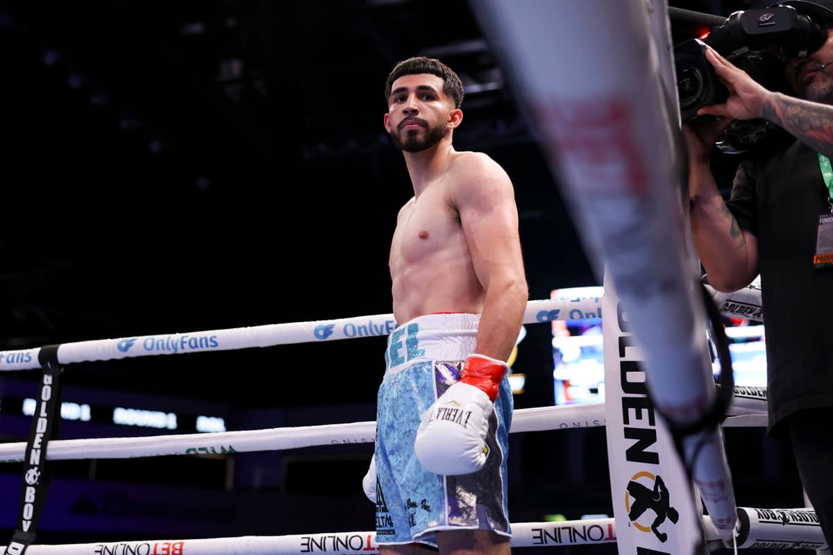 Joel Iriarte during his bout against Marcos Leonardo Jimenez