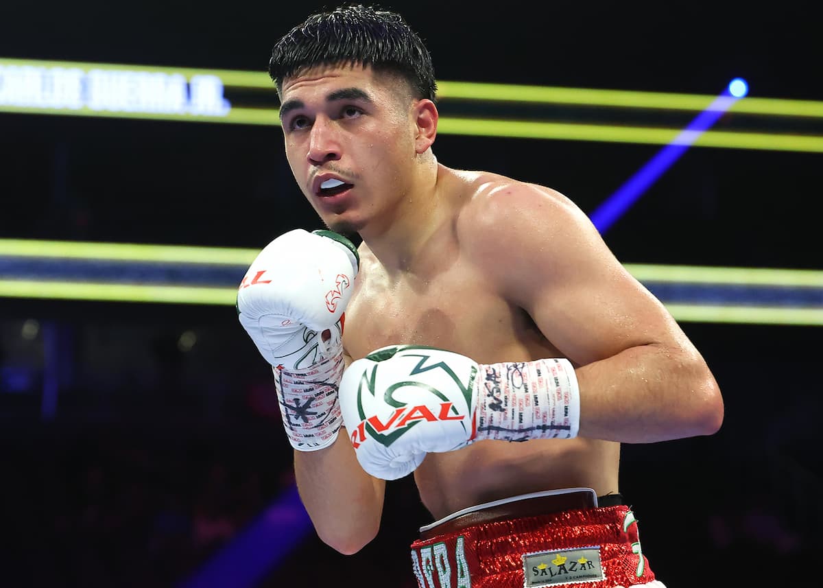 Art Barrera Jr during his bout against Juan Carlos Guerra Jr
