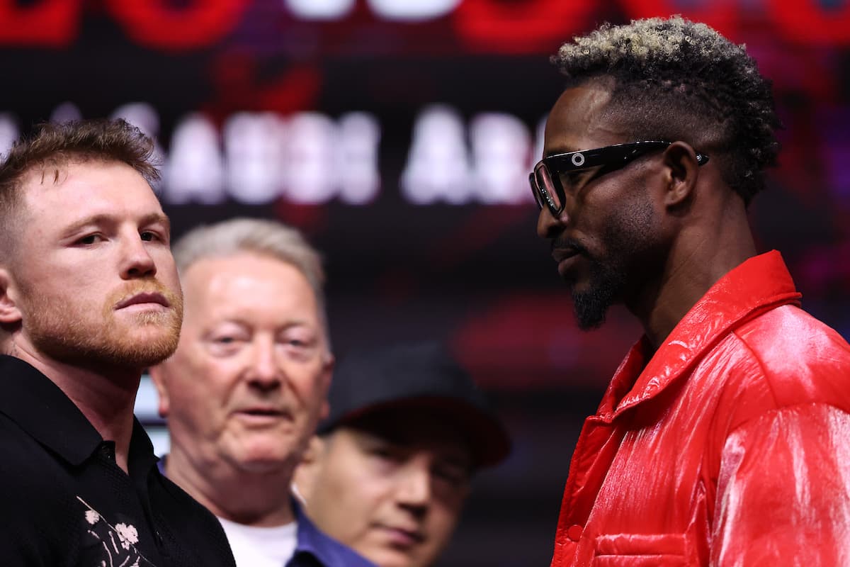 Canelo Alvarez and William Scull face off