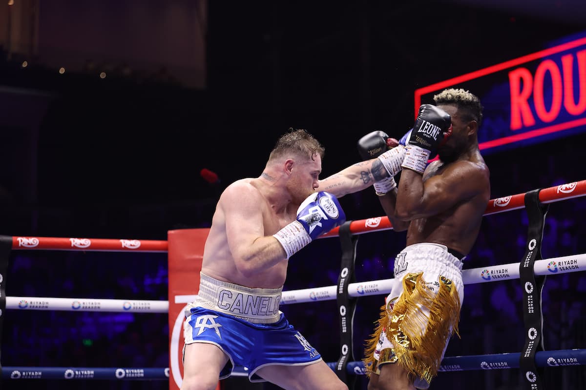 Canelo Alvarez throws a jab during his bout against William Scull