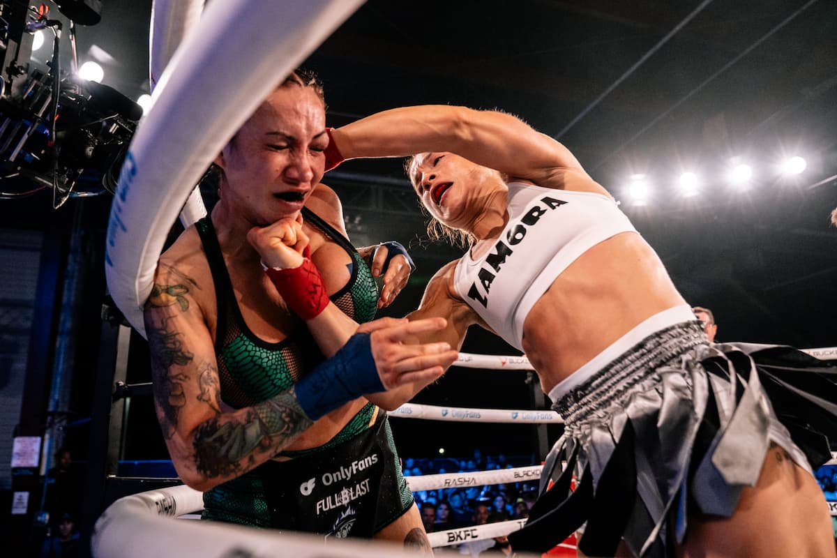 Claudia Zamora punches Crystal Pittman