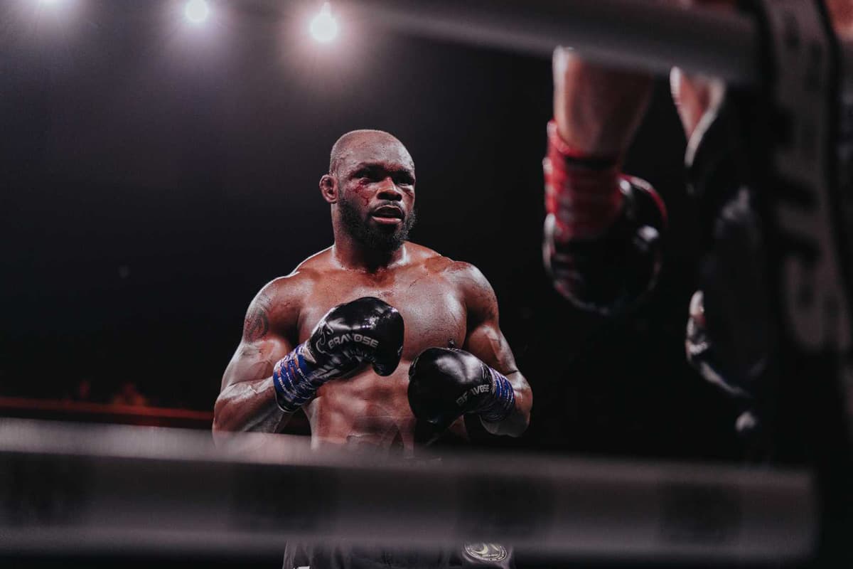 Darren Stewart during his boxing bout against Darren Till