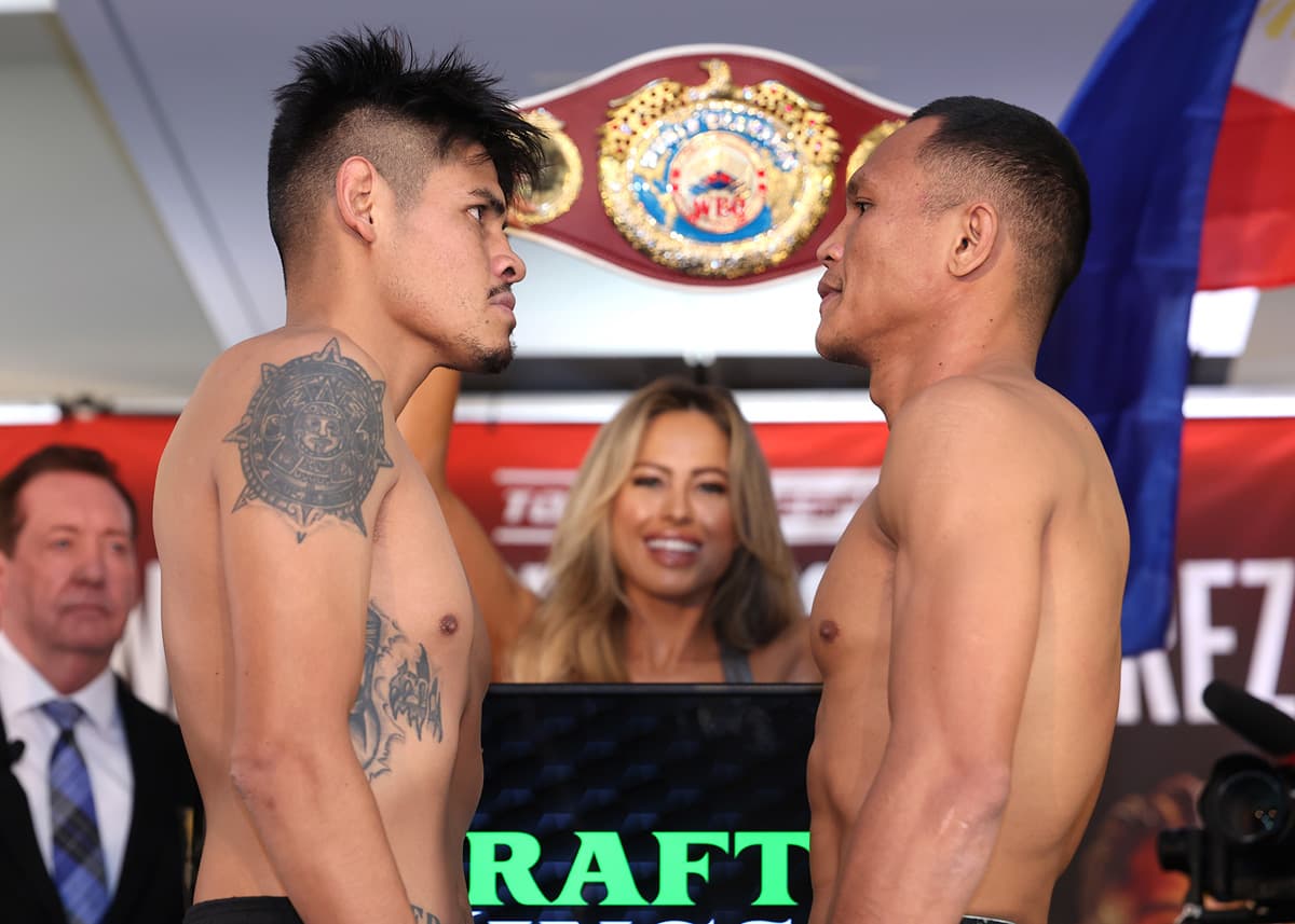 Emanuel Navarrete and Charly Suarez come face-to-face at the weigh-in ahead of their bout