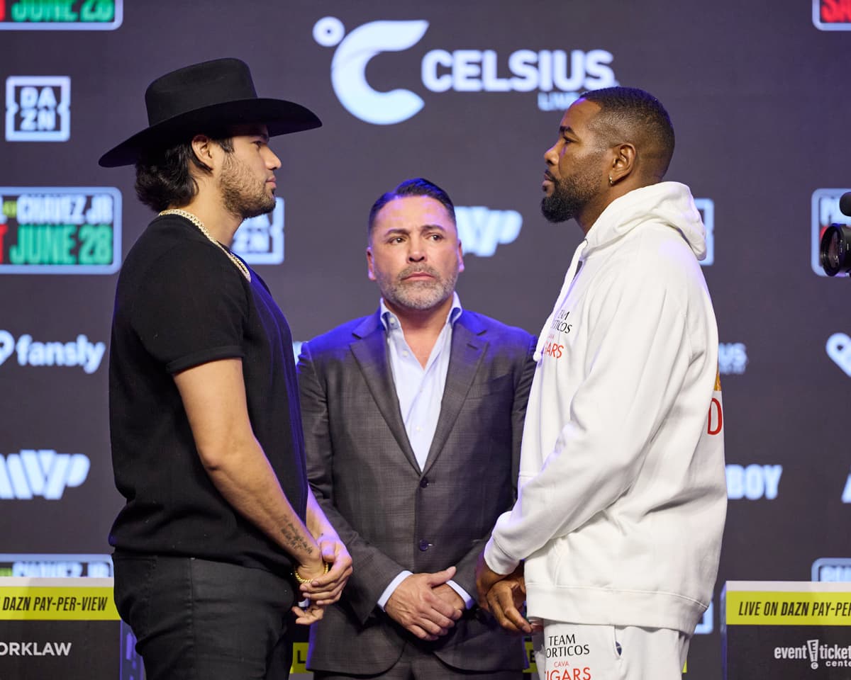 Gilberto Ramirez and Yuniel Dorticos come face-to-face during the press conference in Los Angeles