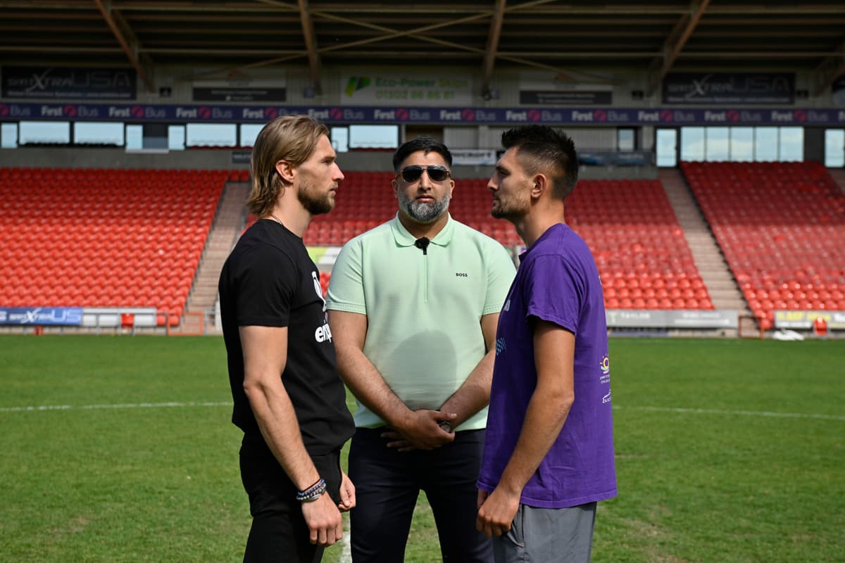 Jamie Mellers and Cameron Kaihau at Doncaster Stadium ahead of their boxing bout