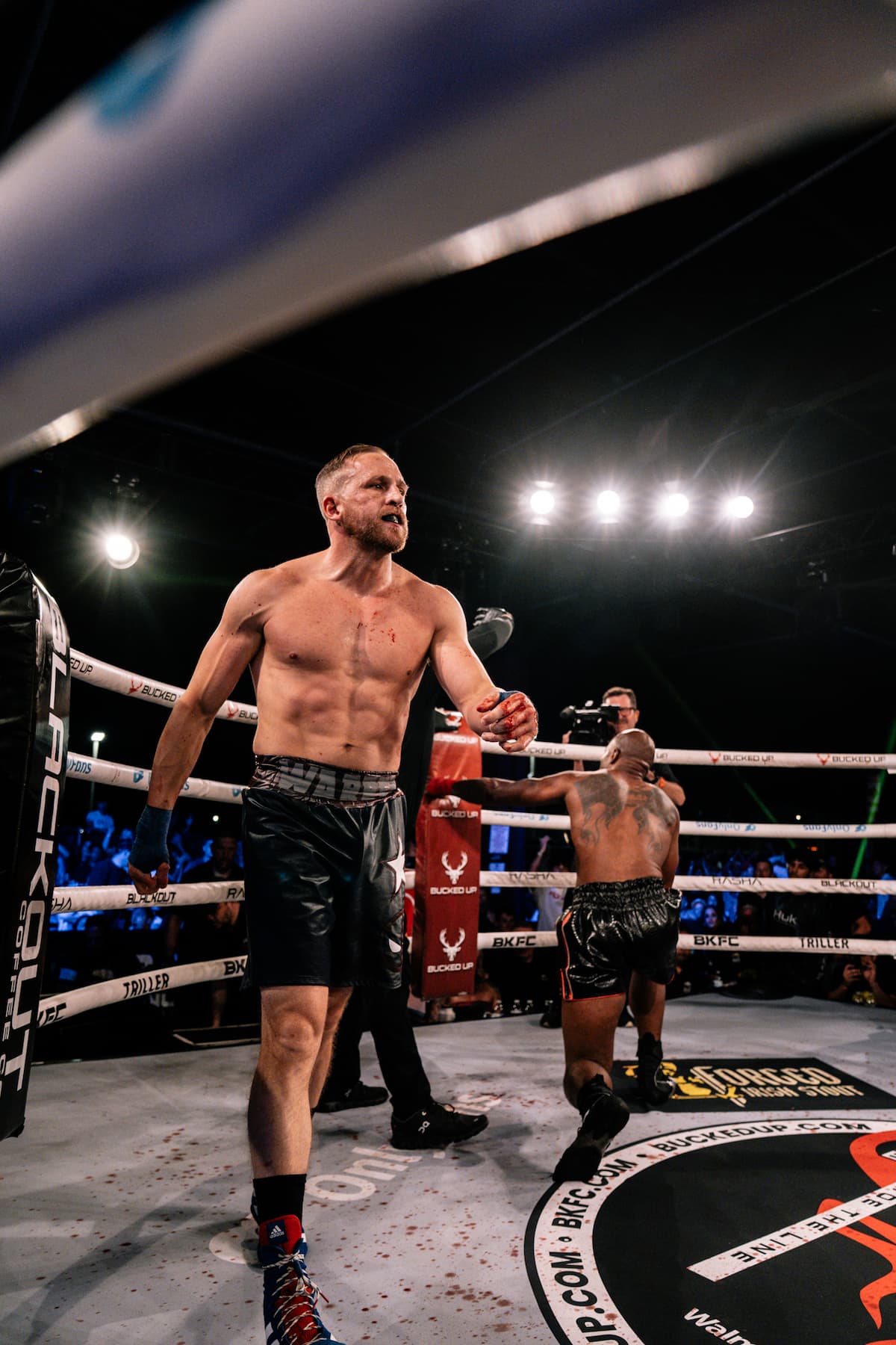 Jared Warren dominates Joseph Creer during their bout