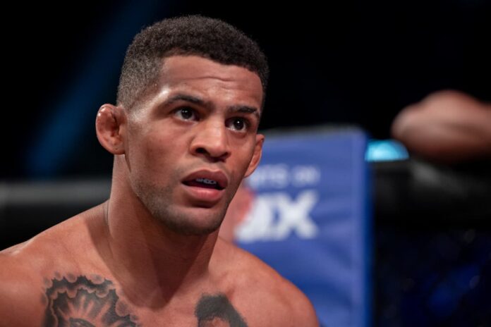 Patchy Mix during his MMA bout against Magomed Magomedov