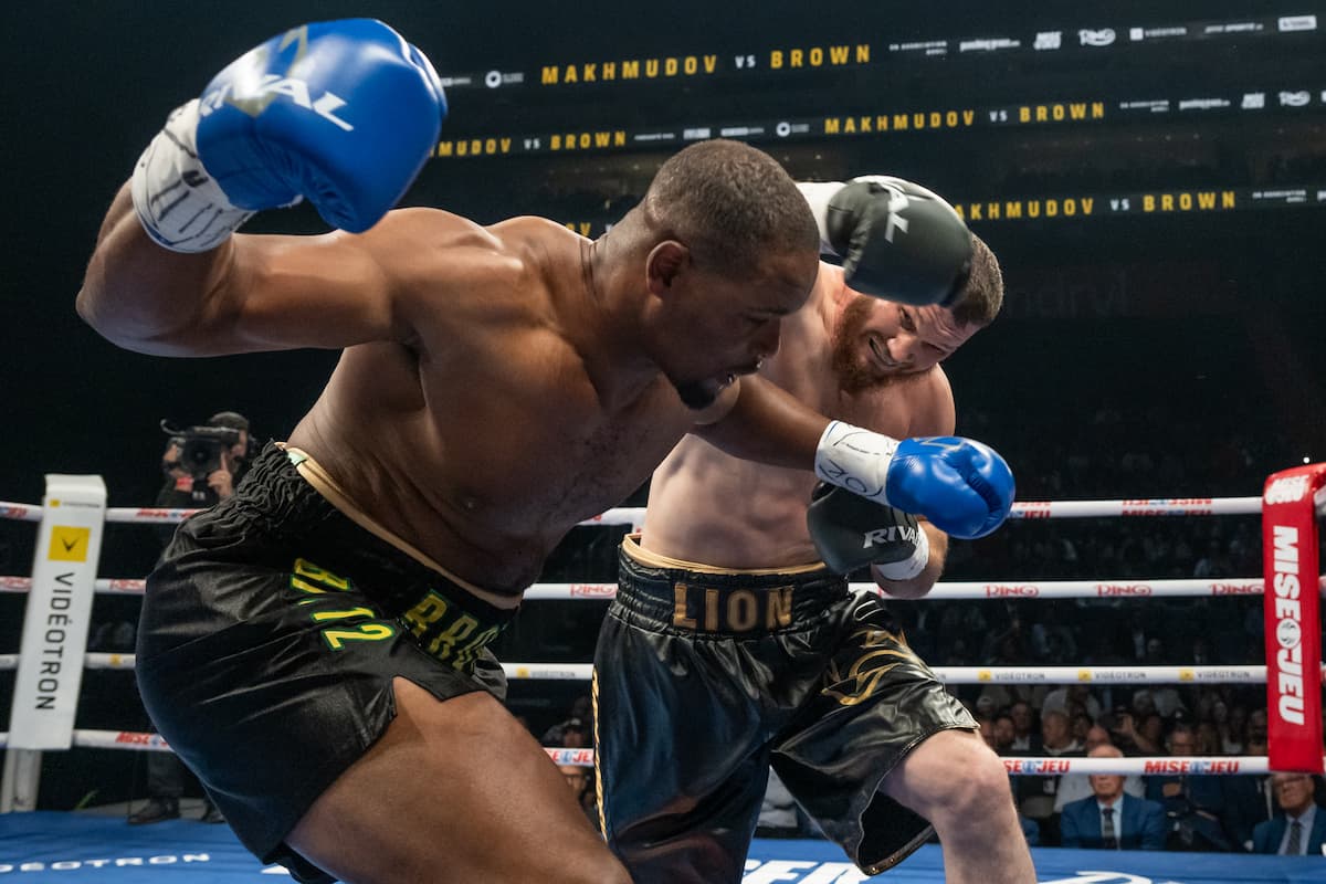Arslanbek Makhmudov dominates Ricardo Brown during their boxing bout in Québec City, Canada