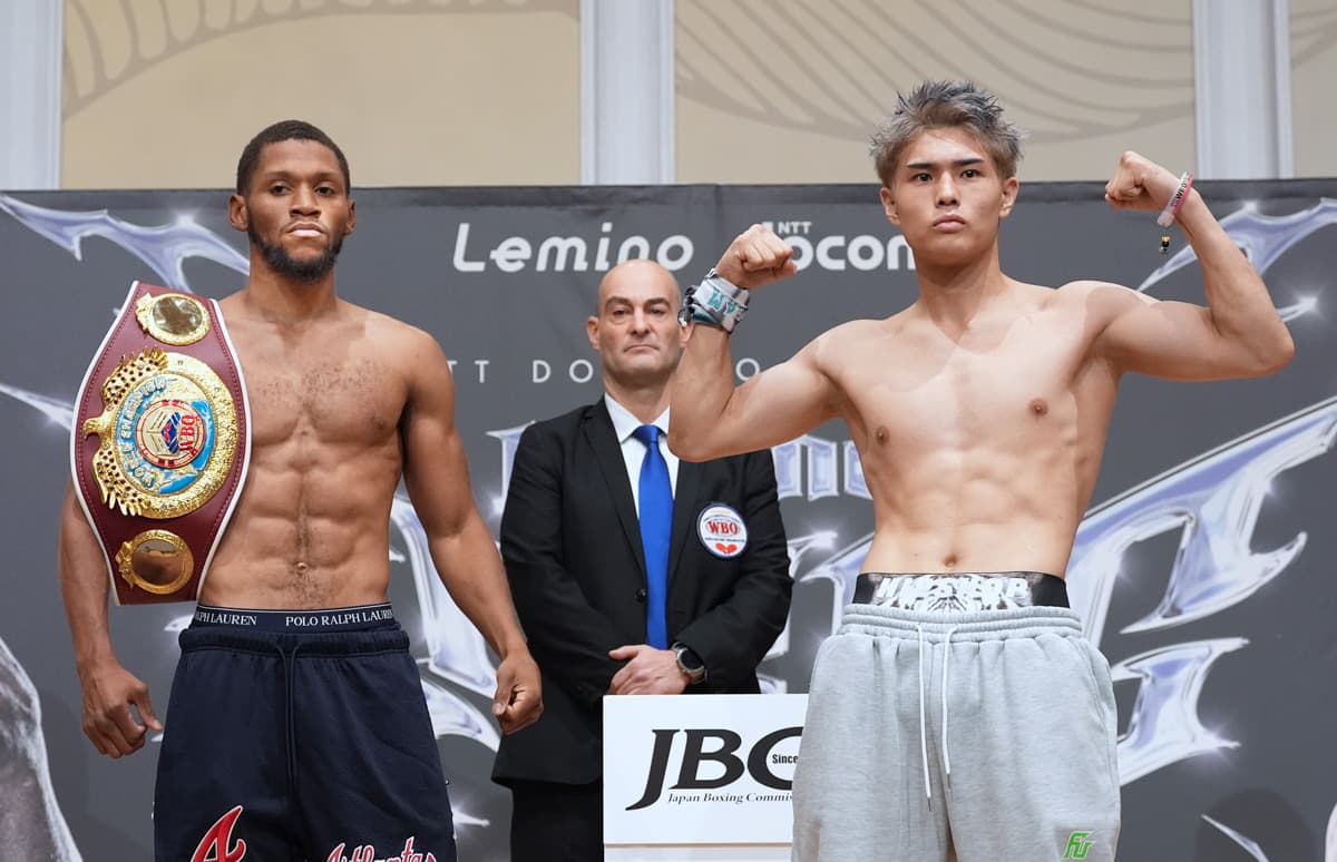 Brian Norman Jr and Jin Sasaki at the weigh-in ahead of their bout in Tokyo