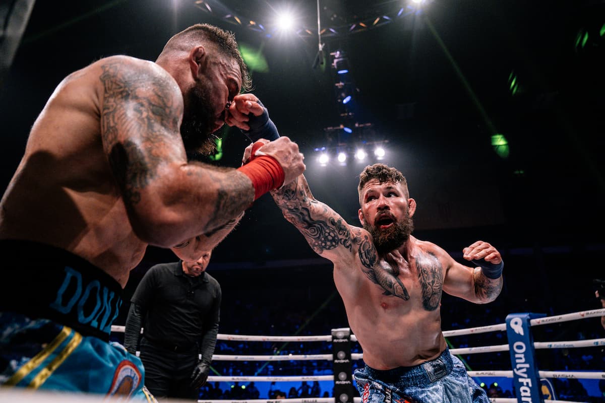 David Mundell punches Donald Sanchez during their bout at BKFC 75 Albuquerque