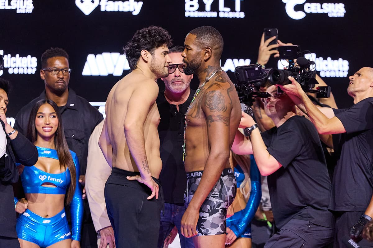 Gilberto Ramirez and Yuniel Dorticos during the weigh-in ahead of their bout in Anaheim, CA