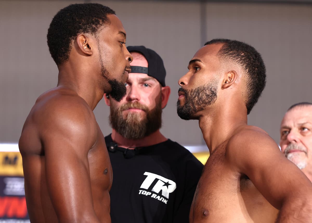 Keyshawn Davis and Edwin De Los Santos face each other at the weigh-in