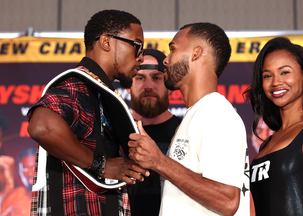 Keyshawn Davis and Edwin De Los Santos come face-to-face at the press conference in Norfolk, VA