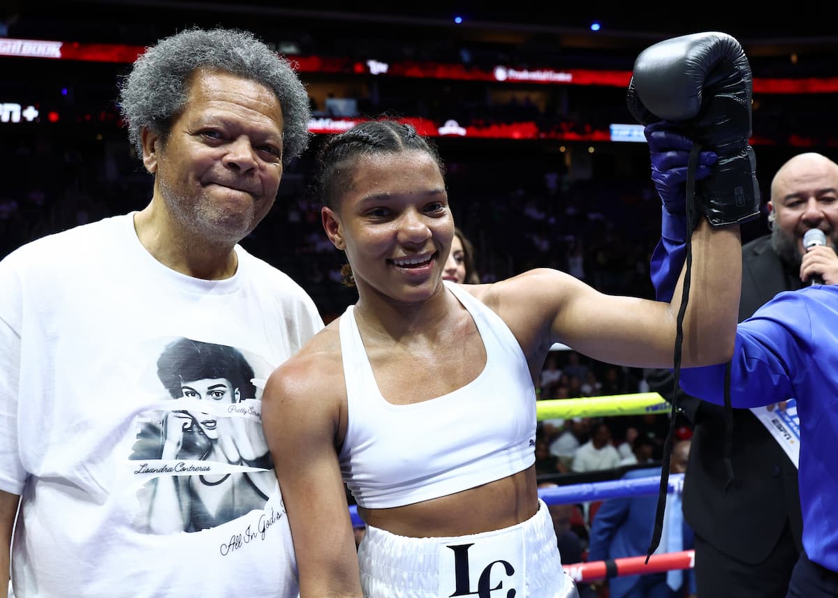 Lisandra Contreras victorious over Montana Weems during their boxing bout in Newark, New Jersey
