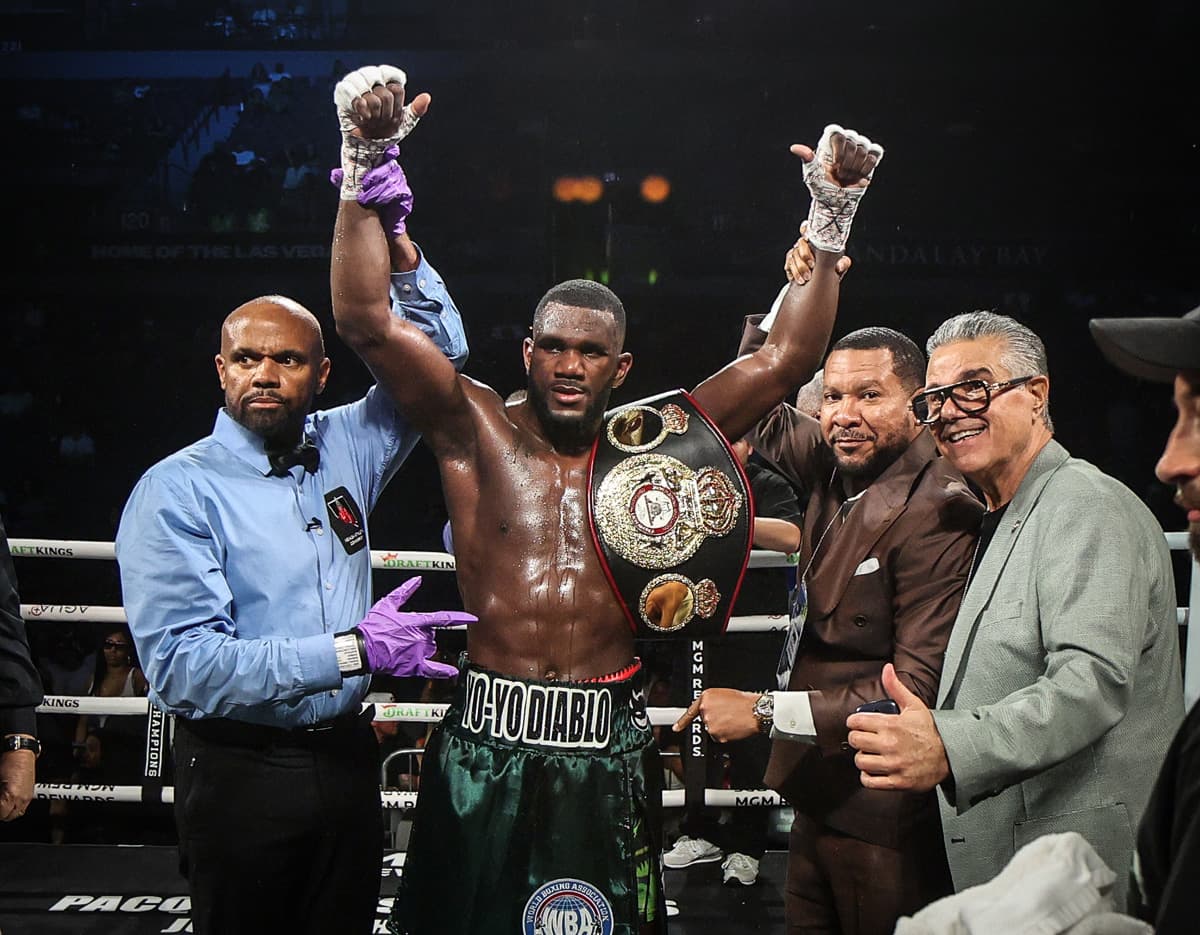 Yoenli Feliciano Hernandez victorious over Kyrone Davis in Las Vegas