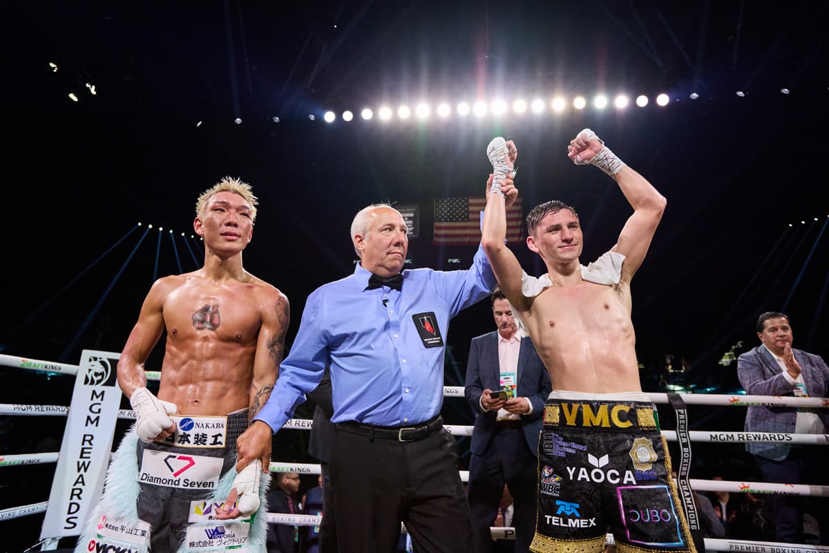 David Picasso Romero defeats Kyonosuke Kameda during their bout at the MGM Grand Garden Arena in Las Vegas