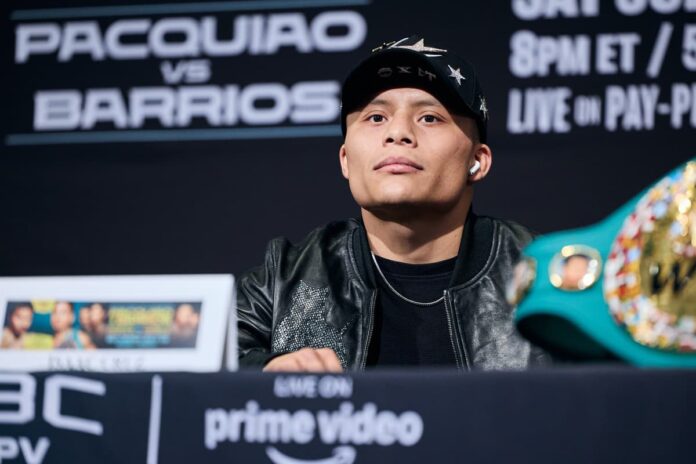 Isaac Cruz at the press conference ahead of his bout against Angel Fierro