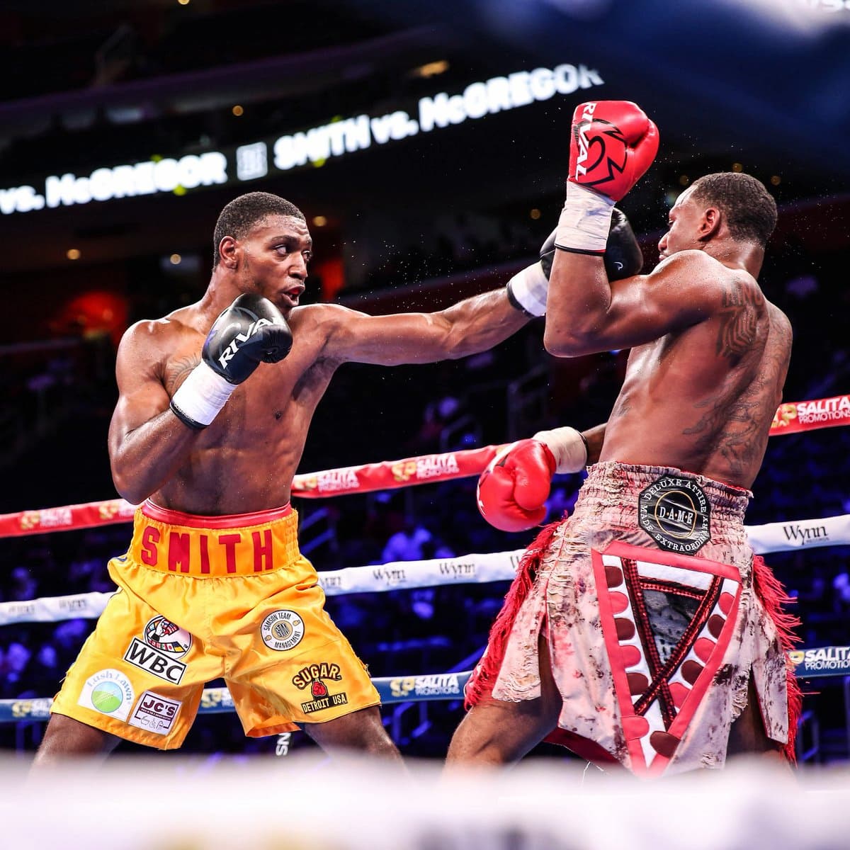Da'Velle Smith throws a jab during his bout against Martez McGregor at Little Caesars Arena in Detroit