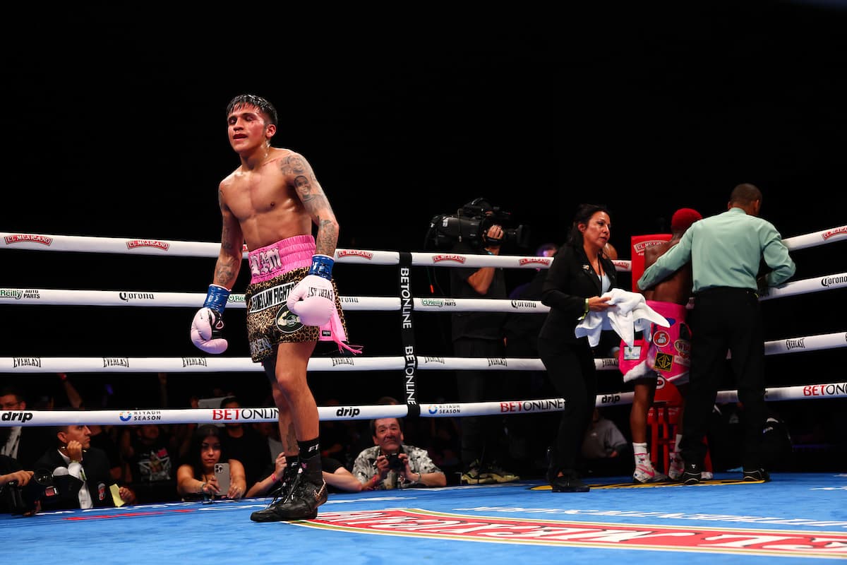 Jesse Rodriguez and Phumelele Cafu during their bout in Frisco, Texas