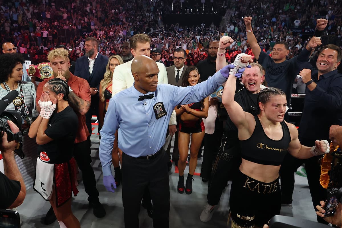Katie Taylor defeats Amanda Serrano during their boxing bout at MSG in New York