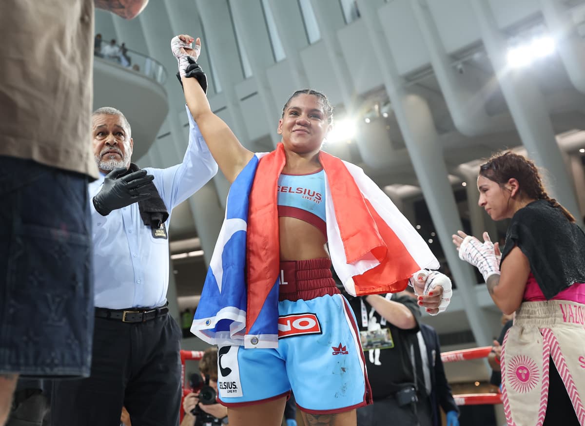 Krystal Rosado takes victory over Agustina Solange Vazquez at Oculus World Trade Center in New York