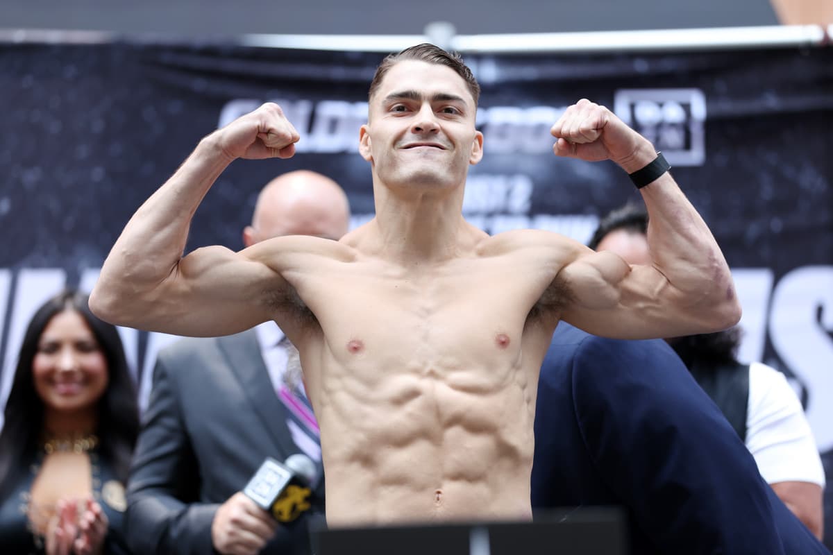 Oscar Duarte during the weigh-in ahead of his boxing bout against Kenneth Sims Jr in Chicago