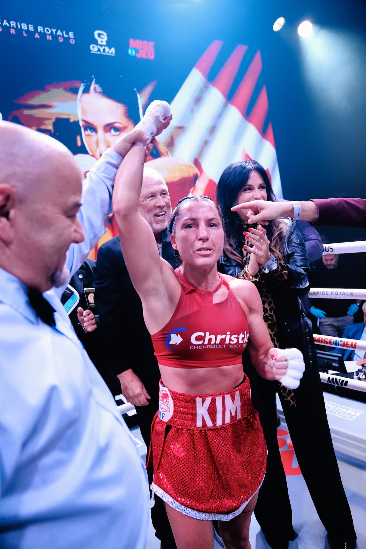 Kim Clavel defeats Sol Cudos during their boxing bout