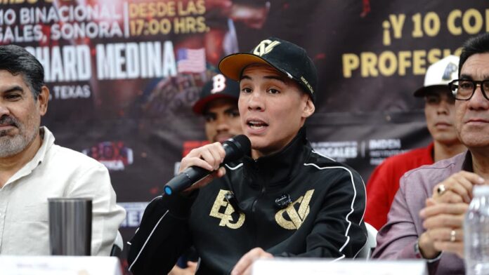Oscar Valdez during the press conference ahead of his bout against Ricky Medina in Nogales, Mexico