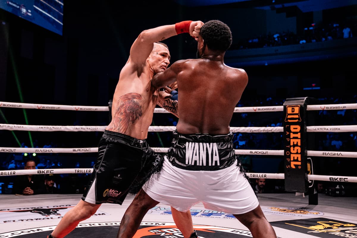 Paulo Games punches Wayna Reid during their bare-knuckle boxing bout